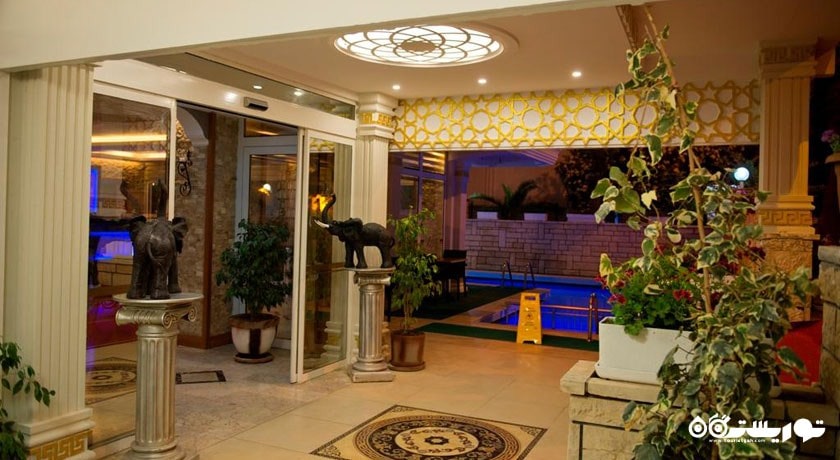 درب ورودی هتل گرین بی زا 